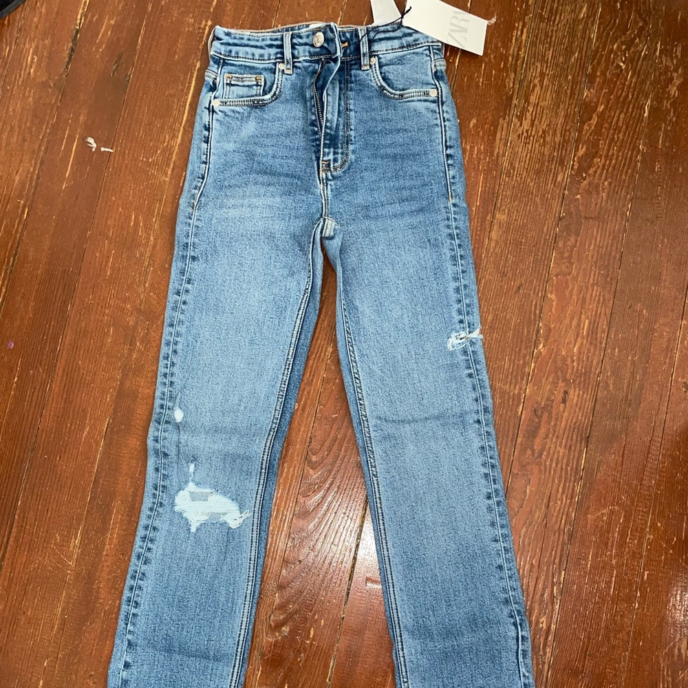 ZARA SPLIT SKINNY JEANS (NWT)